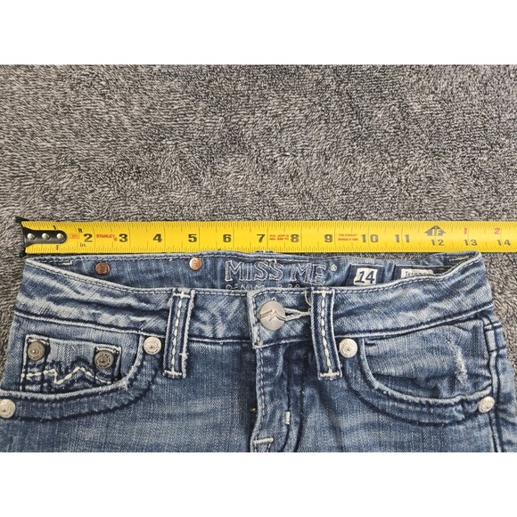 Miss Me Girls Denim Distressed Embroidered Jean Shorts Size 14 - Picture 10 of 11